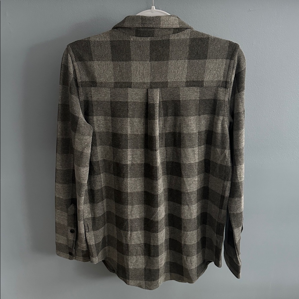 Quince Stretch Sweater Fleece Shirt Flannel Checkered Plaid Fall Gray - Picture 7 of 7